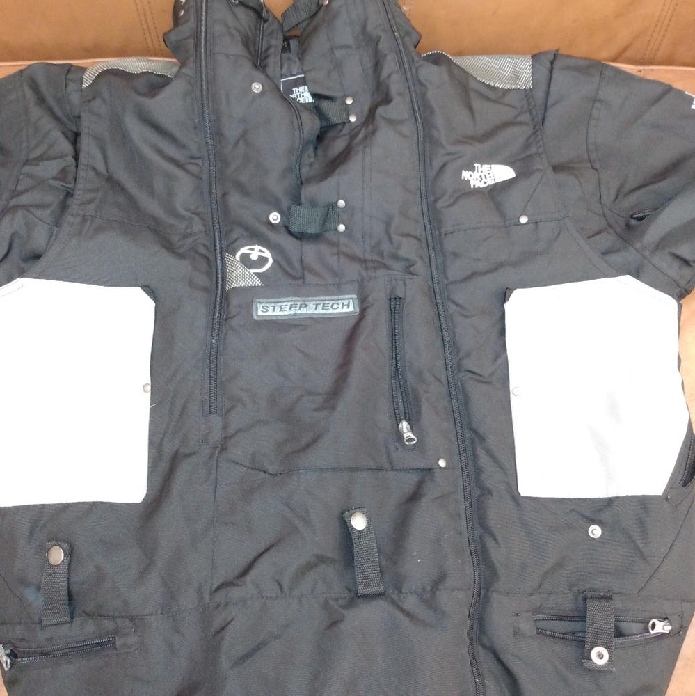 North face coat - Picture 4 of 4